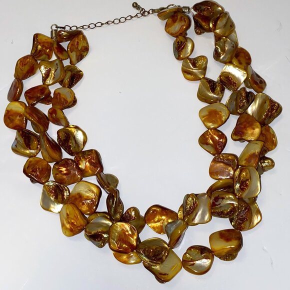 Vintage Necklace 3 Strands Deep Golden Dyed Abalone Shells Lobster Clasp - Picture 2 of 5